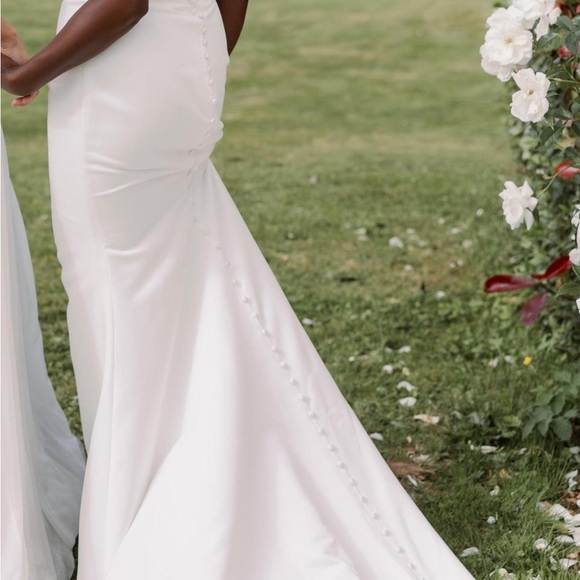 Wedding Dress (US Size 8 ) Madison James MJ850 - Picture 2 of 15